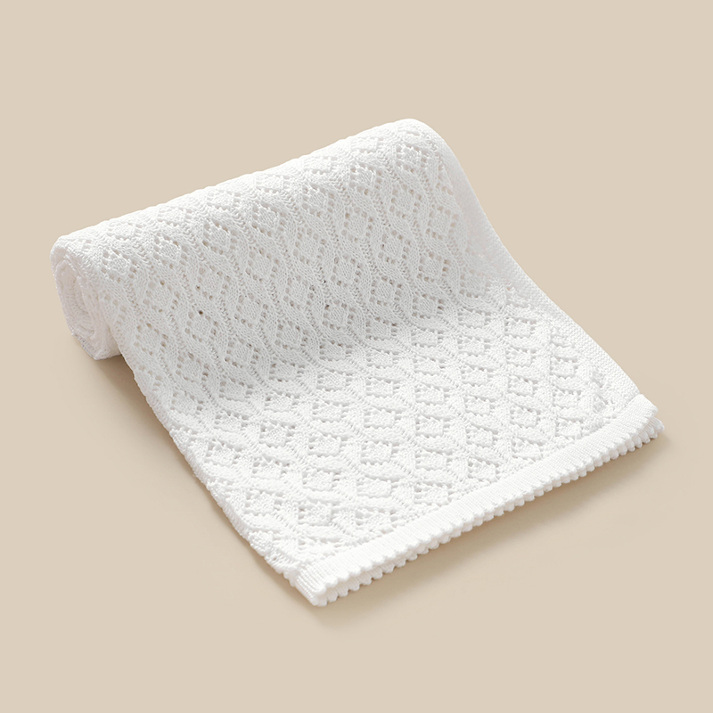 ผ้าห่มเด็กถักนิตติ้ง ขนาด 90*7 - Baby Boy Nursery Quilt บทวิจารณ์และราคา