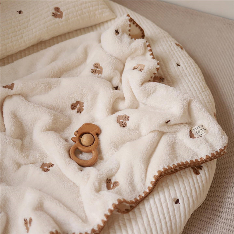 ฤดูหนาวผ้าห่มเด็กทารกแรกเกิดขน - Baby Boy Nursery Quilt บทวิจารณ์และราคา