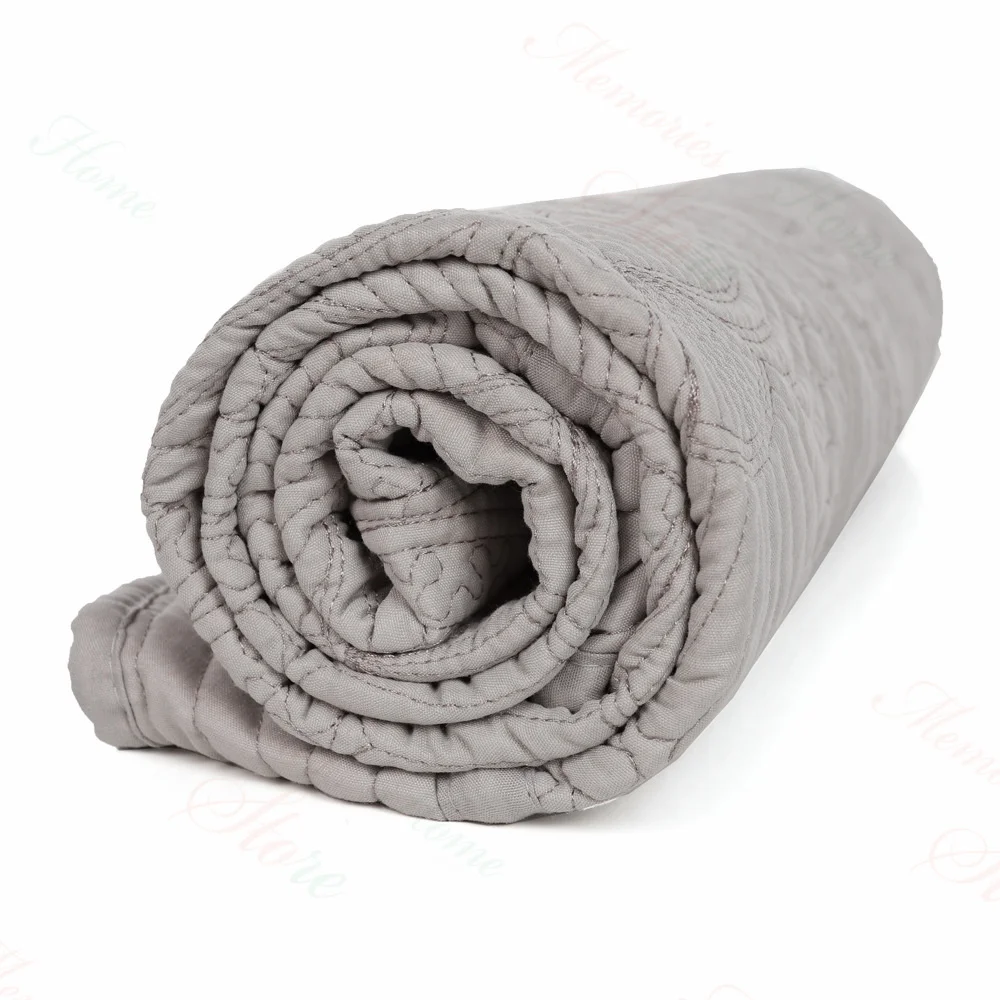 ผ้านวมปักชื่อสำหรับสถานรับเลี้ - Baby Boy Nursery Quilt บทวิจารณ์และราคา